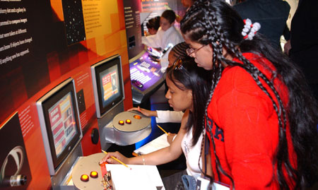 Educational opportunities at the Vanderbilt Museum and Planetarium.